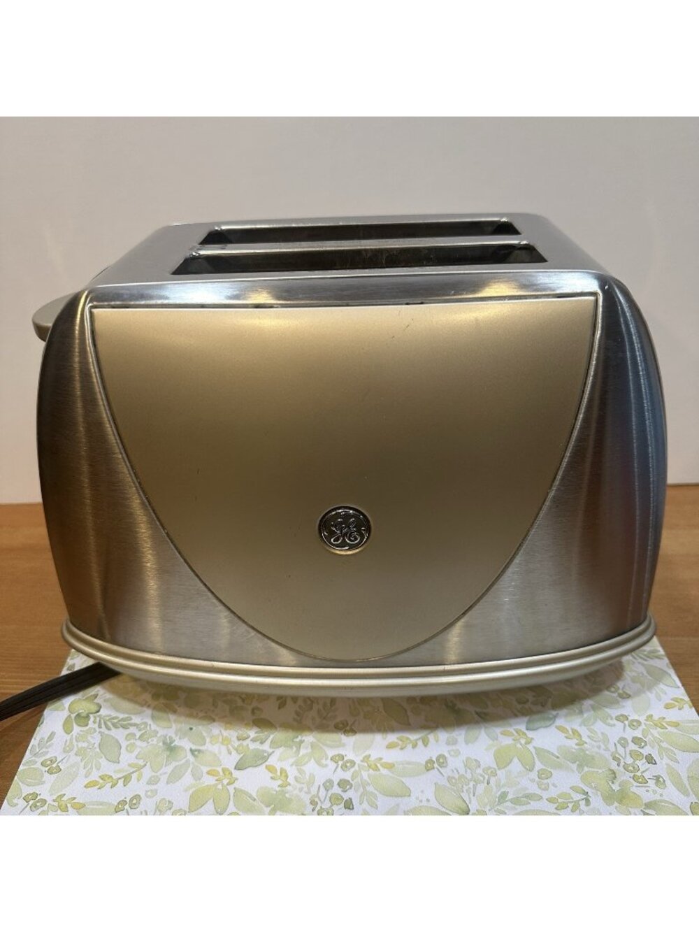 Retro Style 2 Slice Toaster GE Stainless Steel Bagel Defrost Reheat Silver - Picture 1 of 13